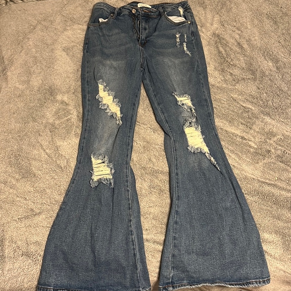 Ripped bootcut jeans